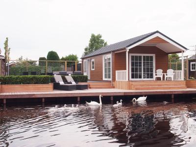 Pijl Recreatie Loosdrecht - verkoop van carvans - chalets - bungalow - recratiewoning aan de Loosdrechtse Plassen